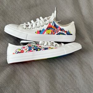 Converse Chuck Taylor All Star Pride Sneaker Shoes NWOB size 11